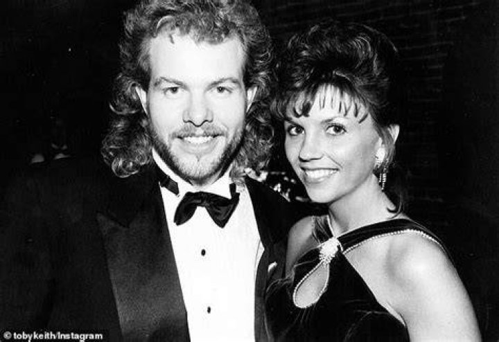 Keith, pictured at&nbsp;the People's Choice Country Awards in September last year,&nbsp;died 'peacefully' on Monday night, surrounded by his family